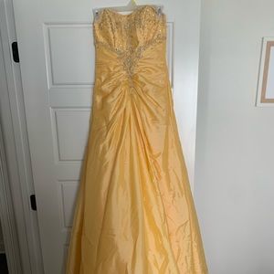 Daisy yellow prom dress